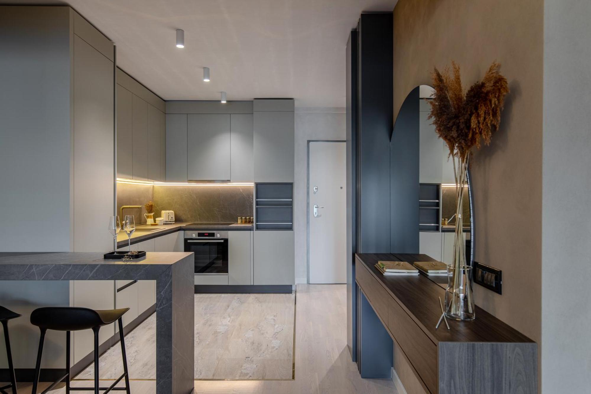 Urbanstay Suites - Prime Location Designer Suite Bukares Bagian luar foto